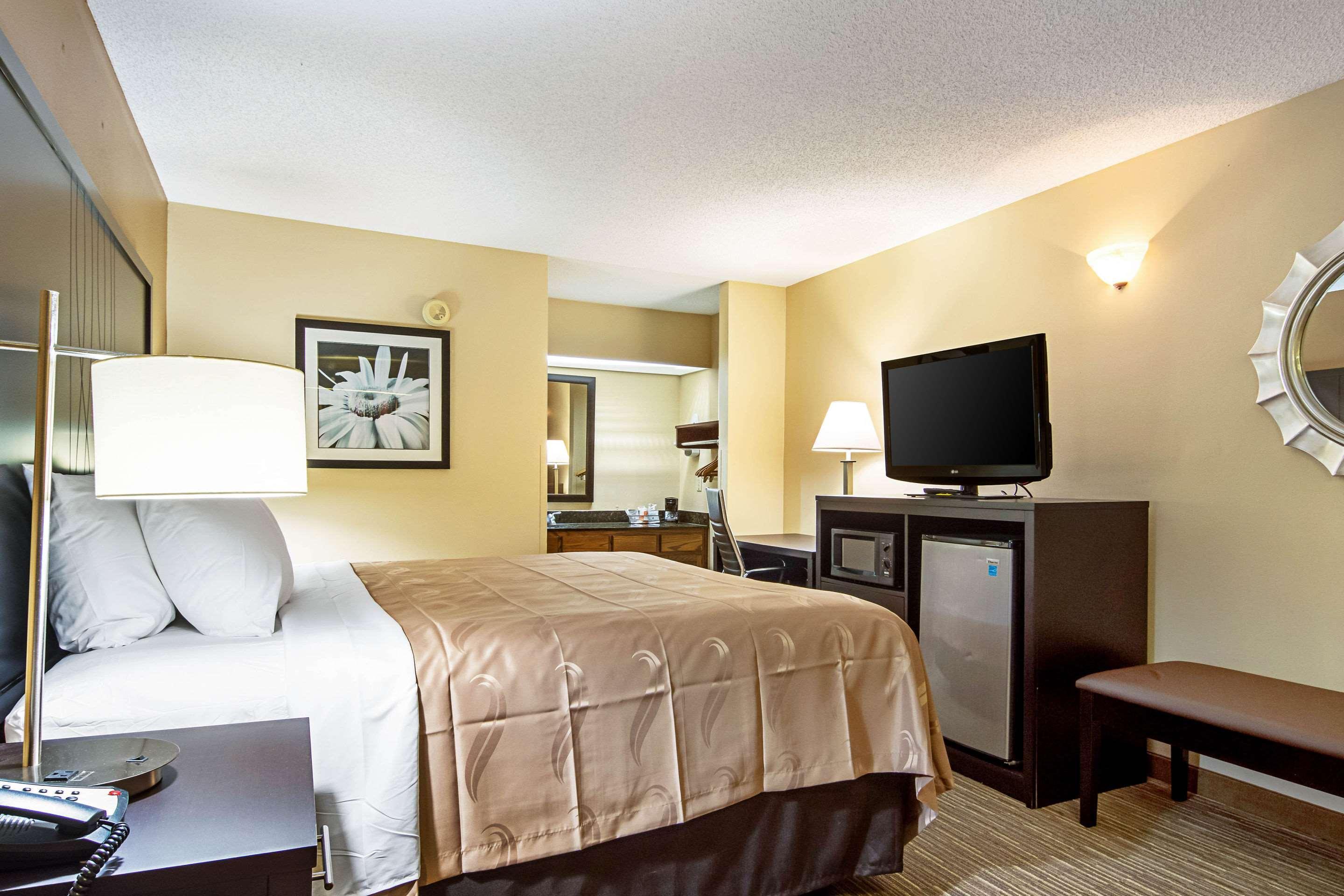 Quality Inn Thomaston Exterior photo