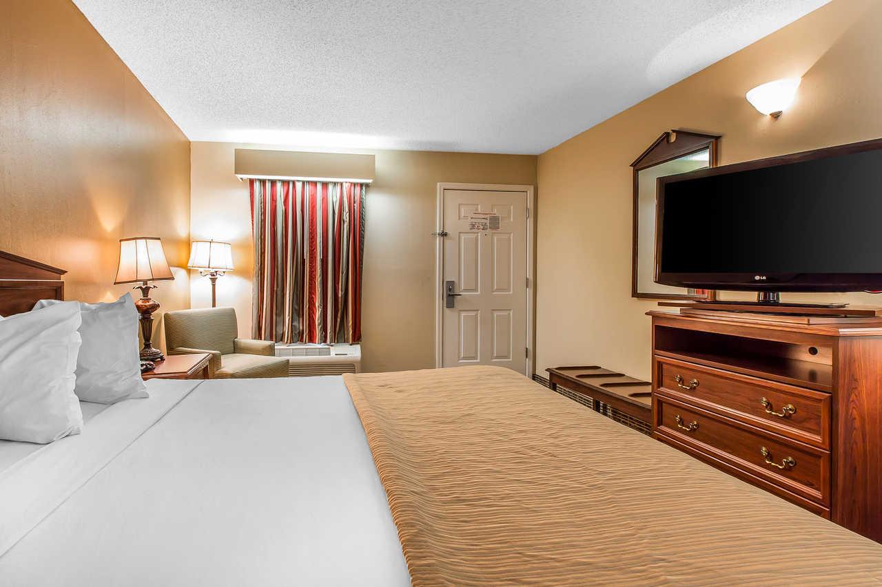 Quality Inn Thomaston Exterior photo