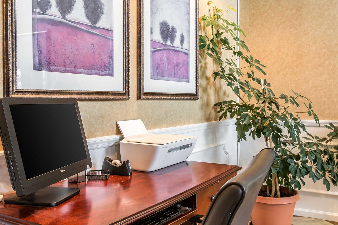 Quality Inn Thomaston Exterior photo